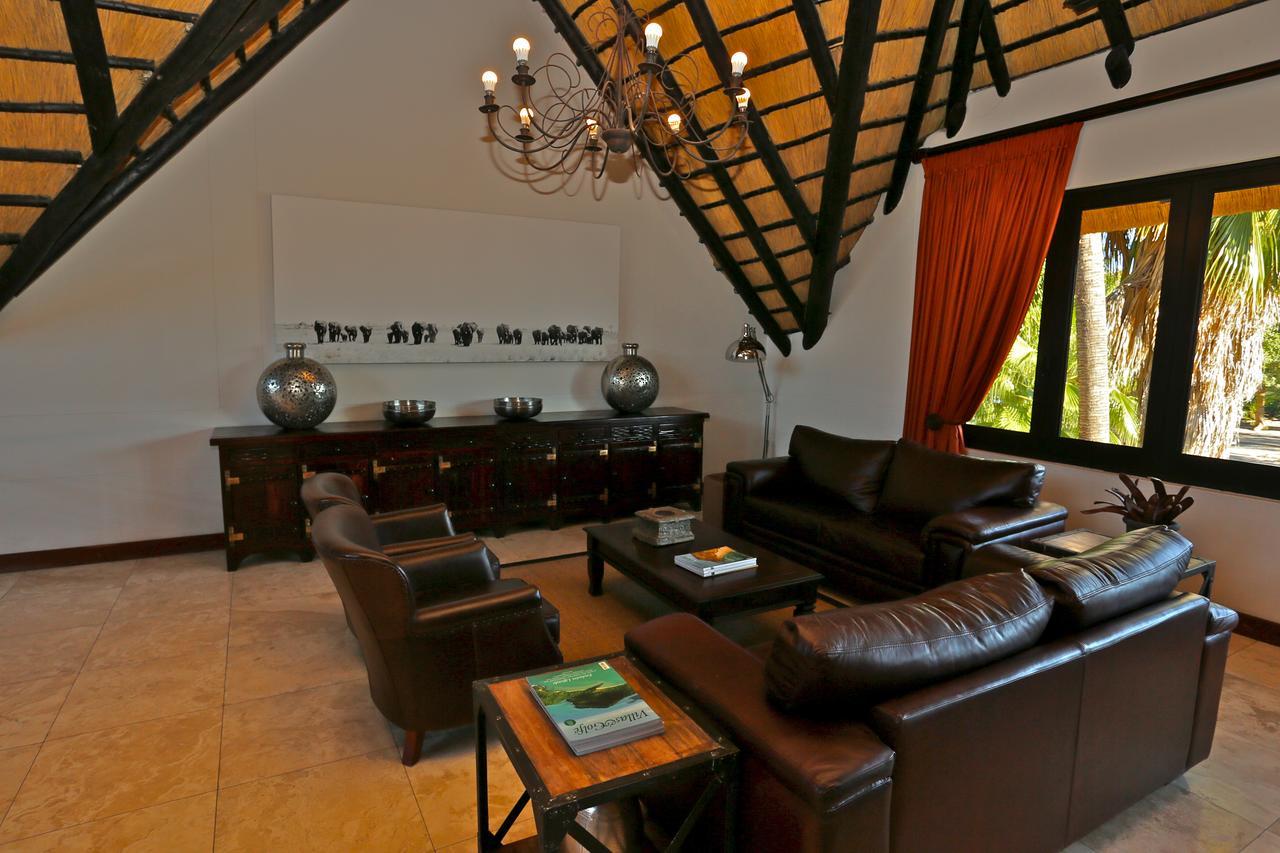 La Rochelle Lodge Okaukuejo Zewnętrze zdjęcie