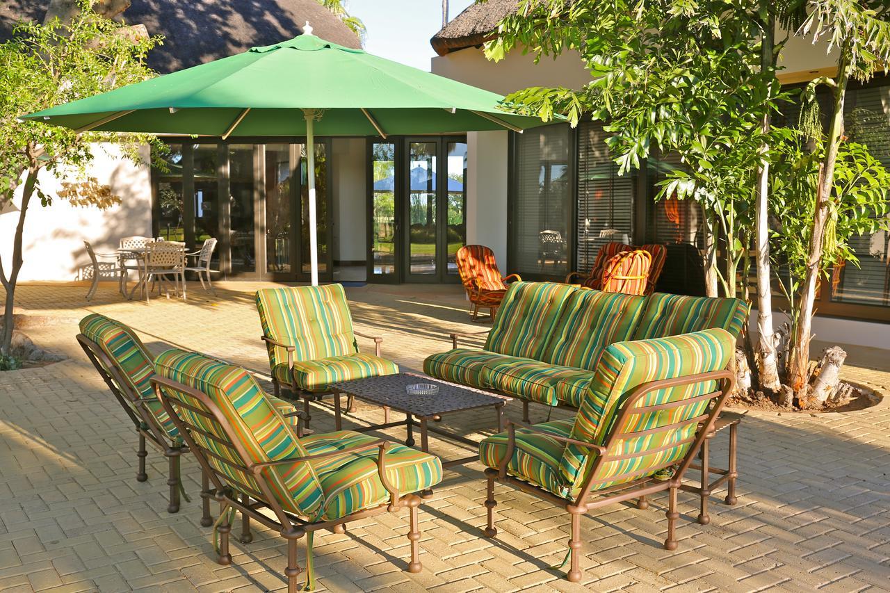 La Rochelle Lodge Okaukuejo Zewnętrze zdjęcie
