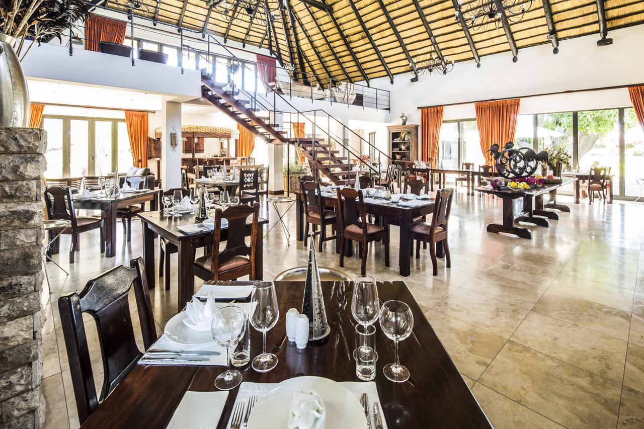 La Rochelle Lodge Okaukuejo Zewnętrze zdjęcie