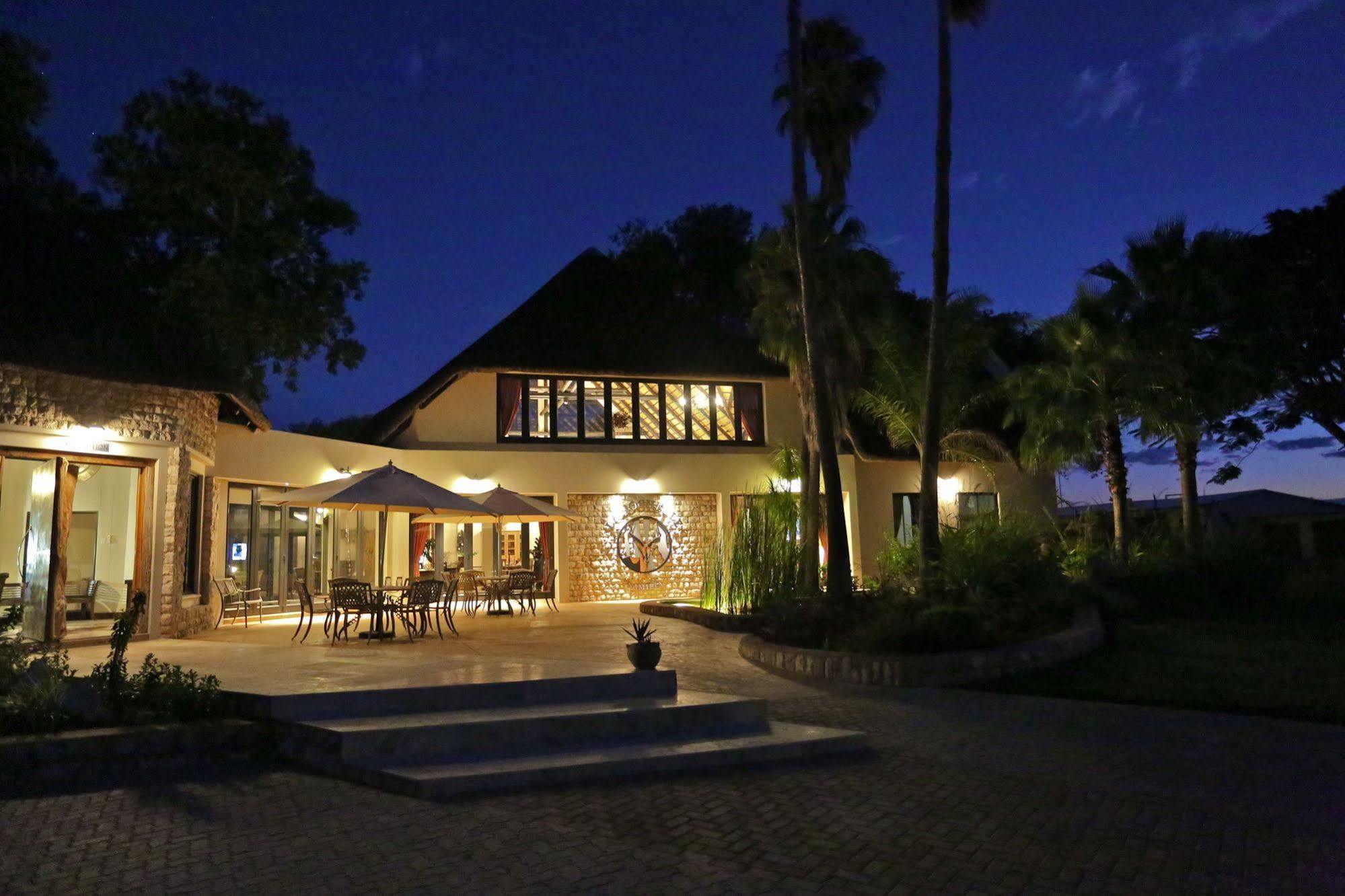 La Rochelle Lodge Okaukuejo Zewnętrze zdjęcie