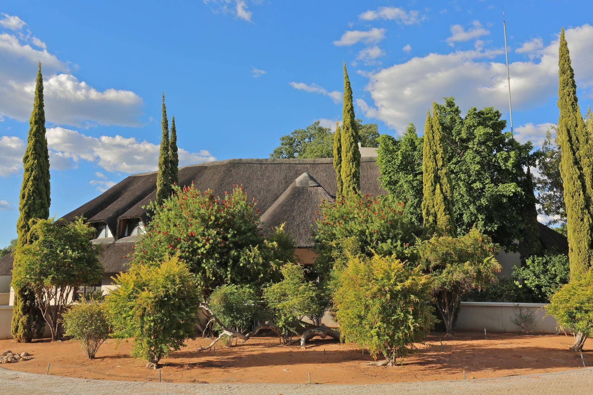 La Rochelle Lodge Okaukuejo Zewnętrze zdjęcie