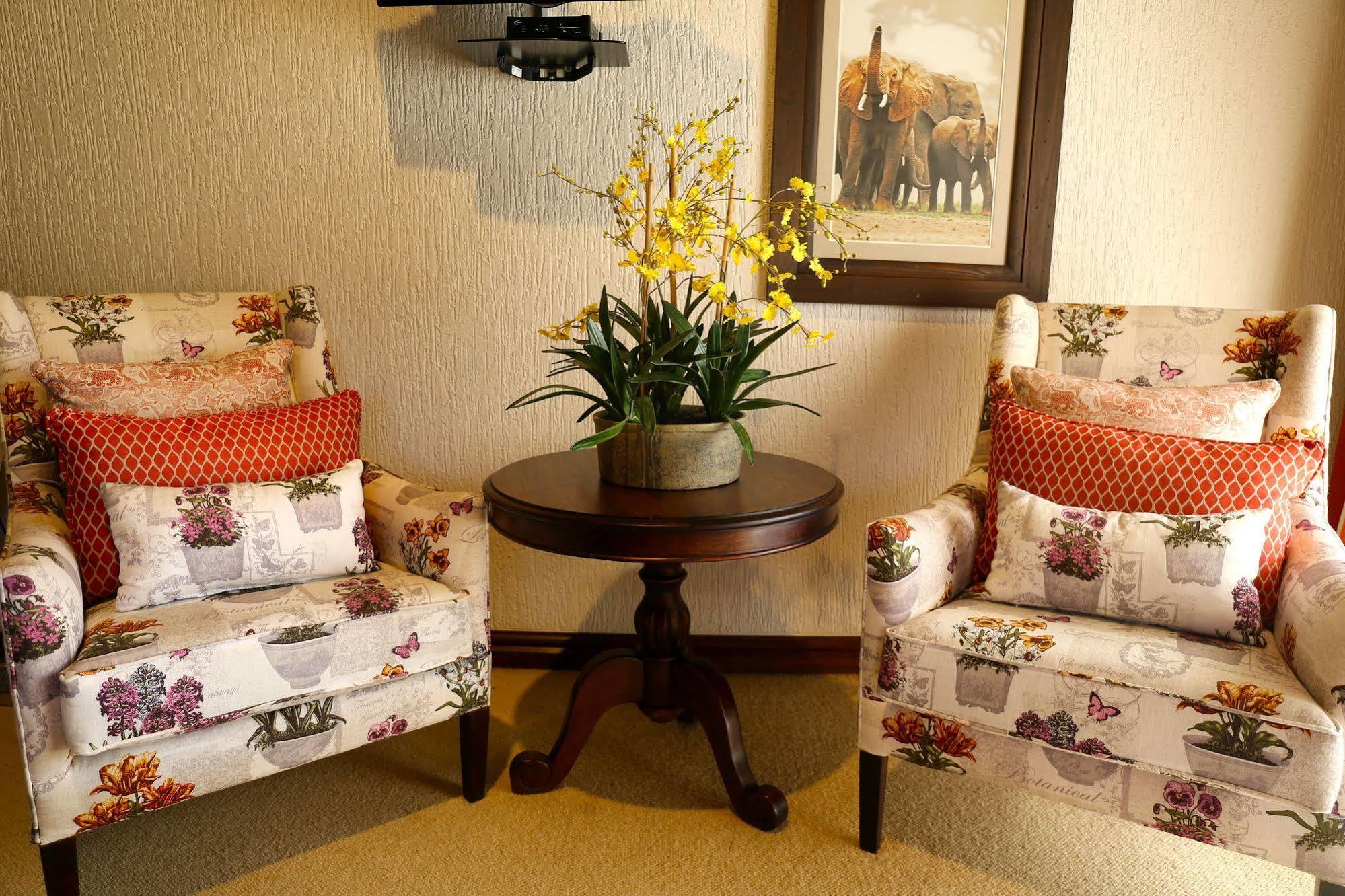 La Rochelle Lodge Okaukuejo Zewnętrze zdjęcie